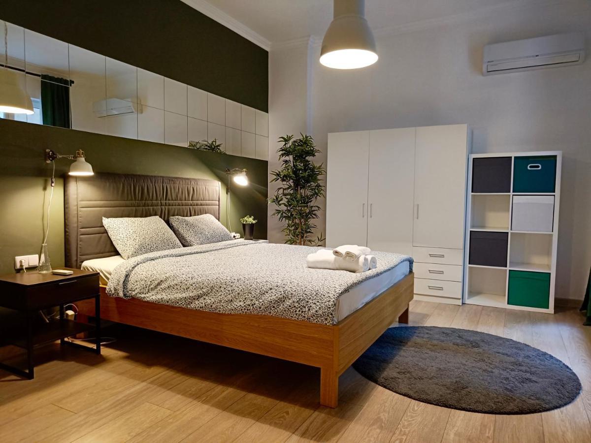 Newly Refurbished Apartment In The City Center Sofía Exterior foto