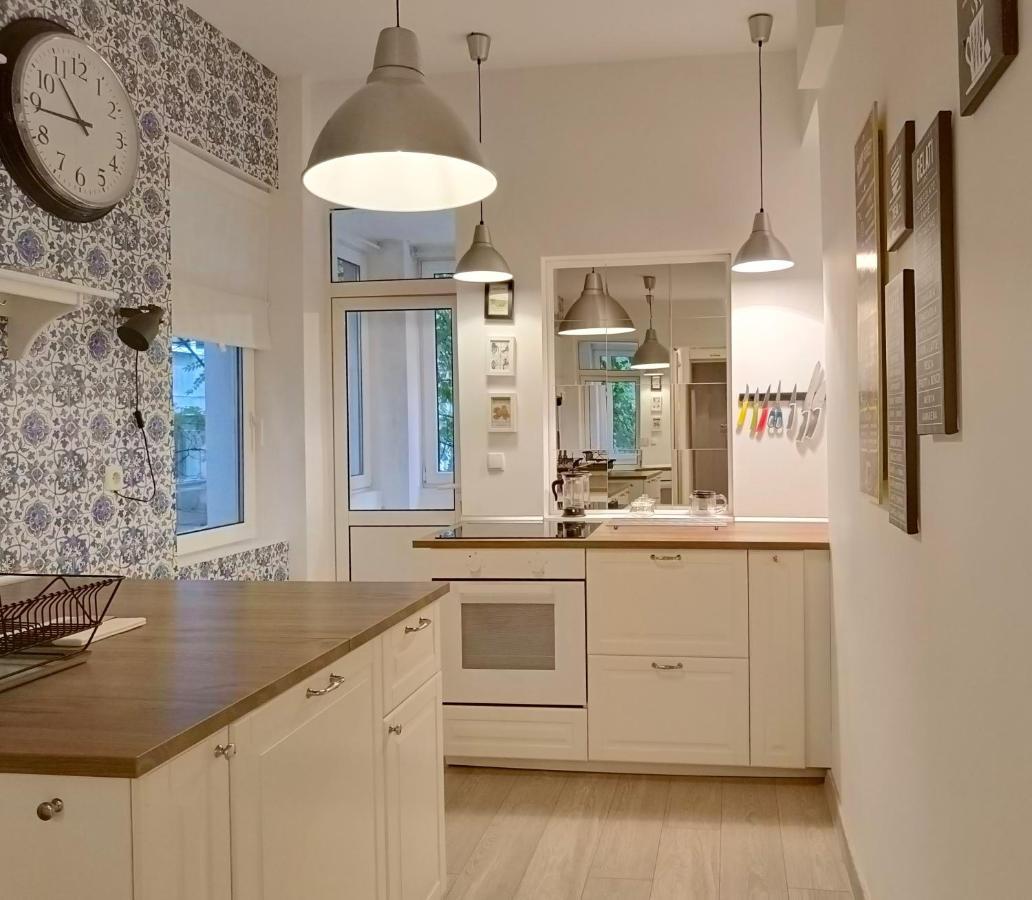 Newly Refurbished Apartment In The City Center Sofía Exterior foto
