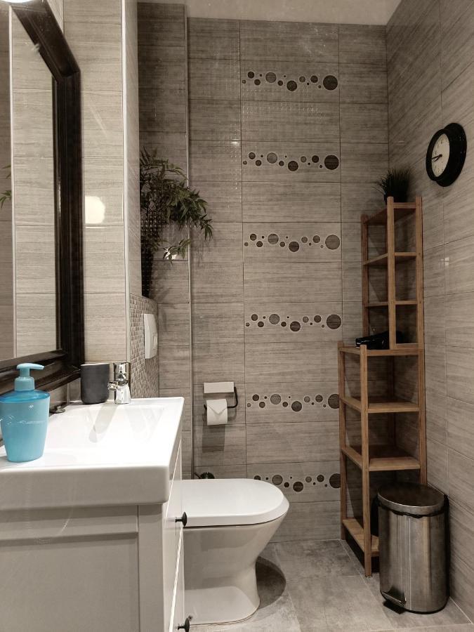 Newly Refurbished Apartment In The City Center Sofía Exterior foto