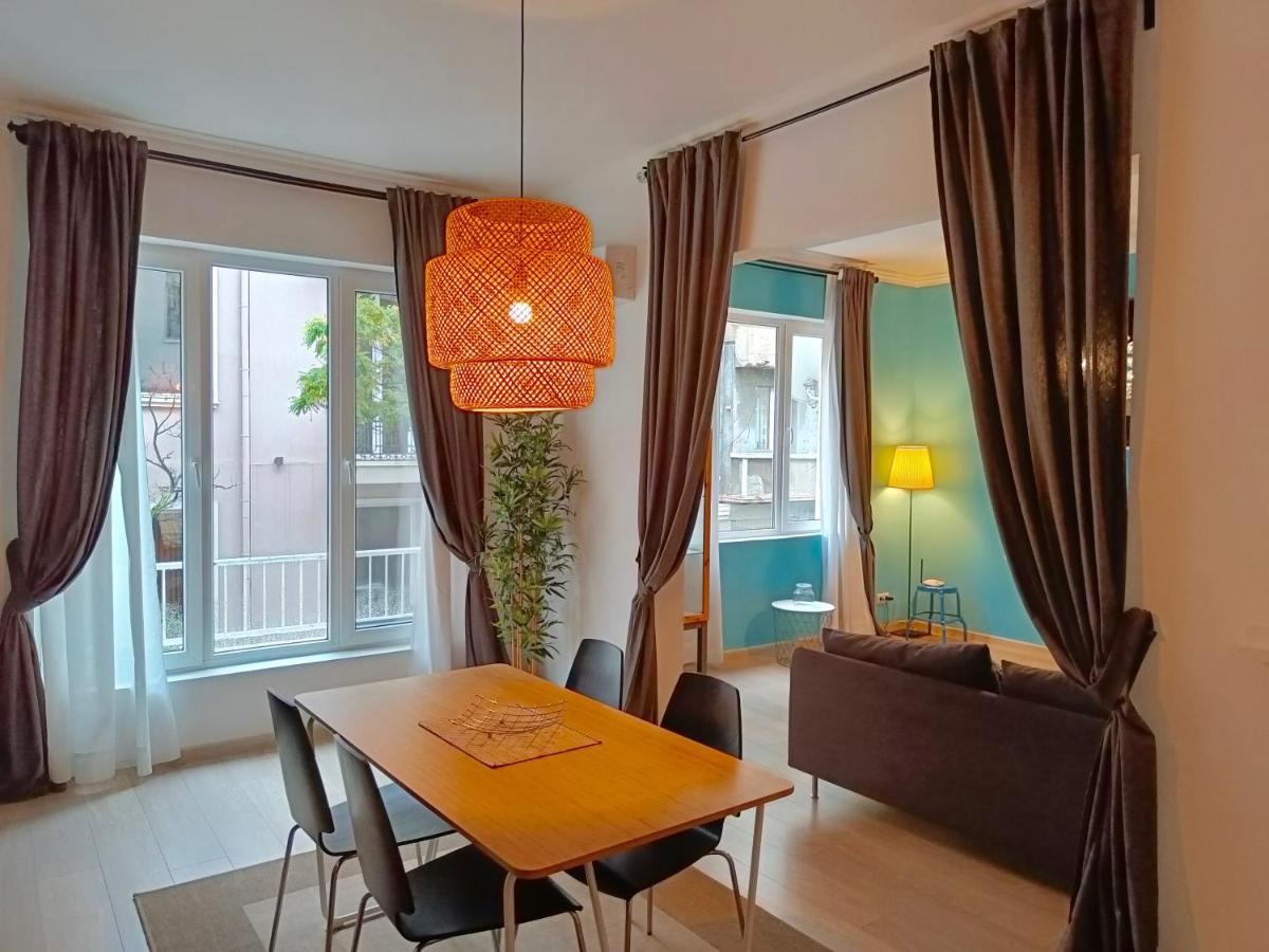 Newly Refurbished Apartment In The City Center Sofía Exterior foto