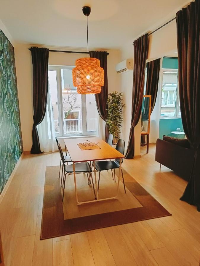 Newly Refurbished Apartment In The City Center Sofía Exterior foto
